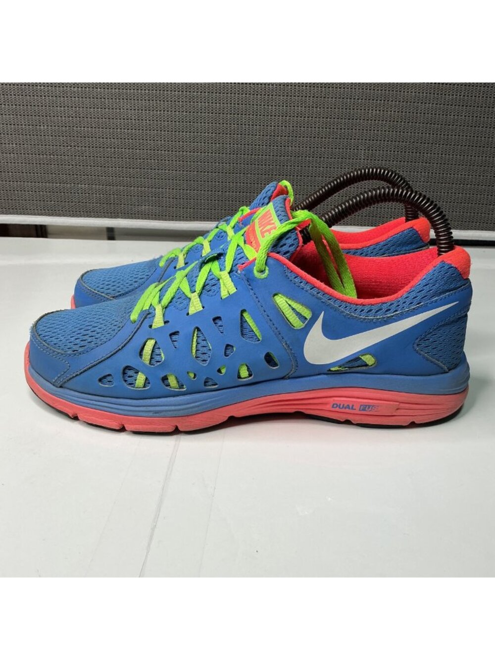Nike Dual Fusion Run 2 Distinct Blue Flash Lime Shoe Women's Size 9 Sneakers